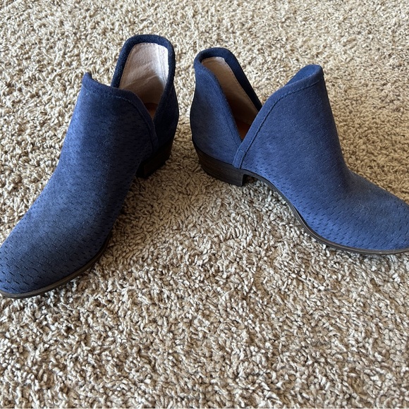 Lucky Brand Booties - W6 - Picture 2 of 4